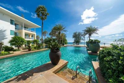 Karon Beachfront Apartment 724 – Photos 4