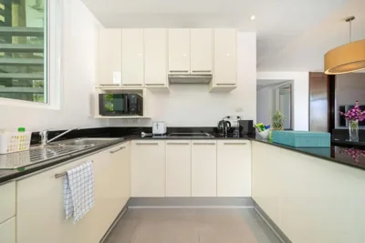 Karon Beachfront Apartment 724 – Photos 15
